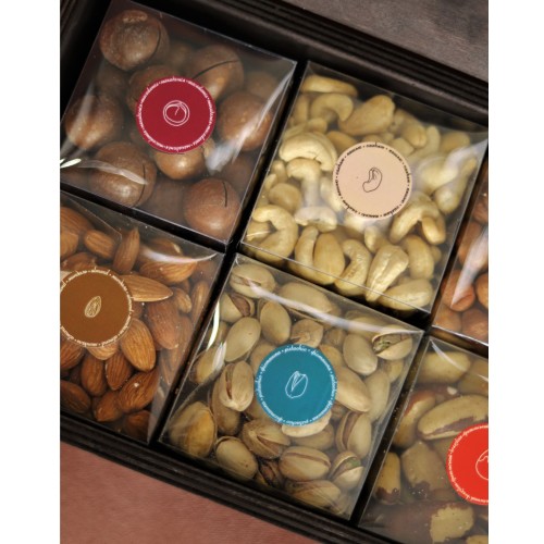 Wood box з горіхами (6 NUTS) 870 грамів